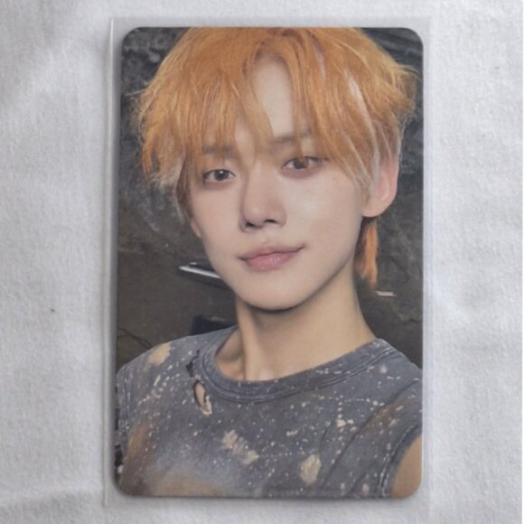TXT The Name Chapte: FREEFALL (Melancholy VER.) Photocard - YEONJUN - Picture 1 of 2